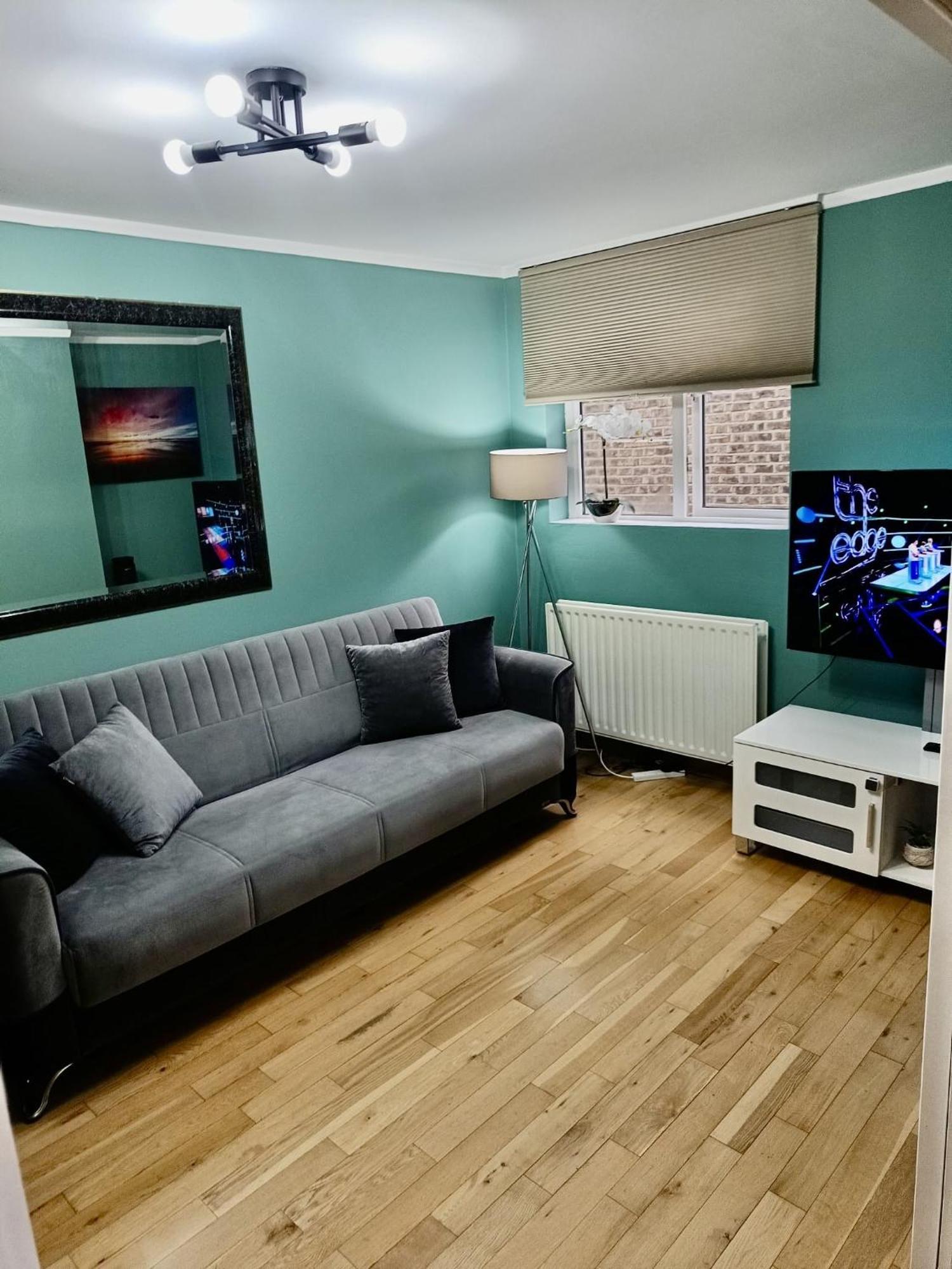 Deluxe Apartment - 1 Min Away From Camden Market And Station Londyn Zewnętrze zdjęcie